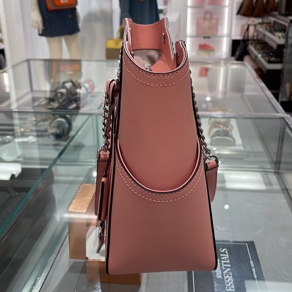 MICHAEL KORS
Jet Set Large X Chain Saffiano Leather Shoulder Tote HandBag
NWT - Picture 9 of 16